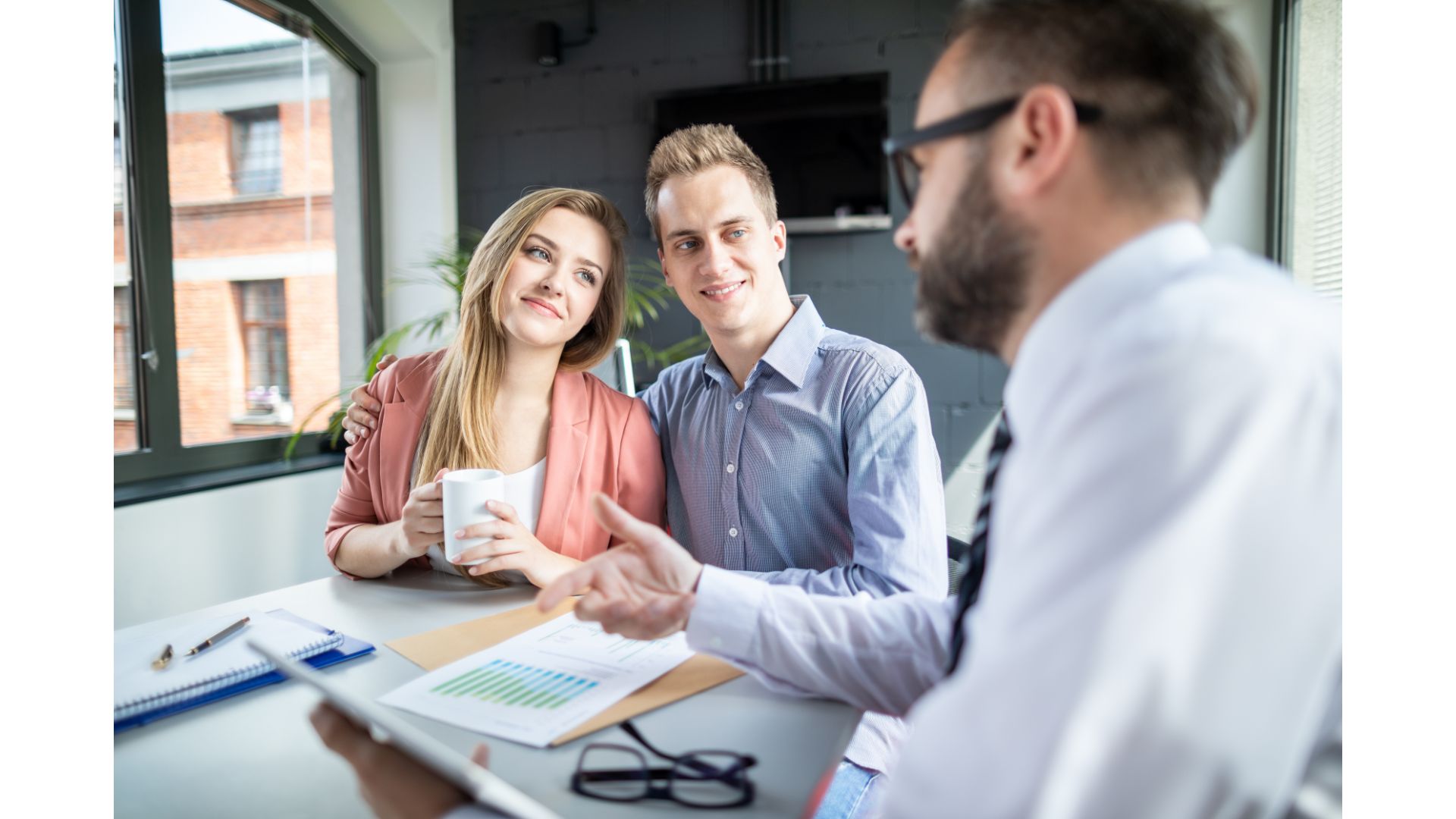 Real Estate Lawyers in Ontario (Buying or Selling a Home)